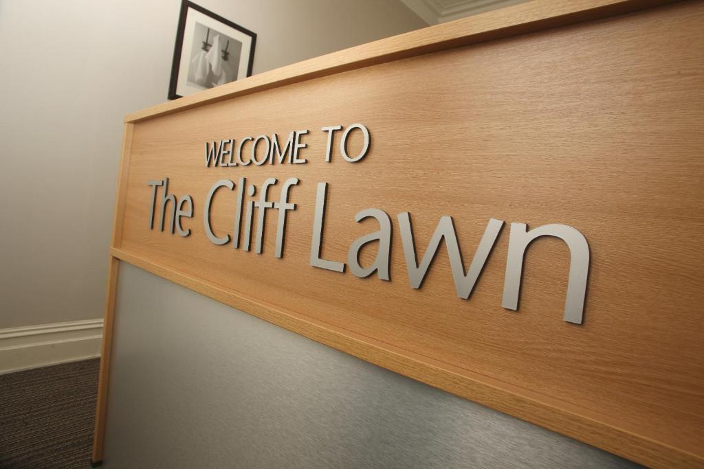 לידס Cliff Lawn Hotel מראה חיצוני תמונה