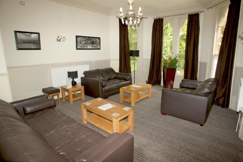 לידס Cliff Lawn Hotel מראה חיצוני תמונה
